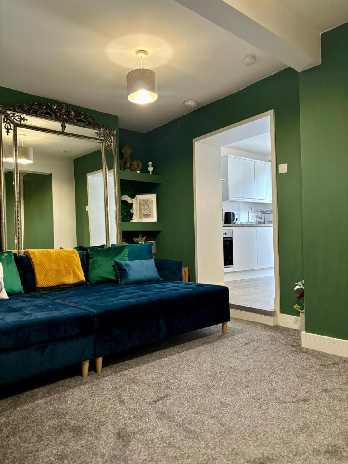 Stylish And Chic Seaside Apartment Southend-on-Sea Exteriör bild